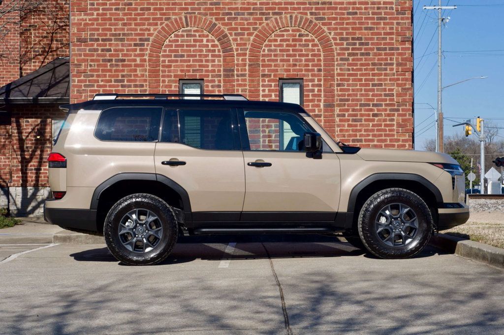 2024 Lexus GX Overtrail+/Heated&CooledSeats/HeadsUpDisplay/LaneKeepAssist - 22969742 - 3