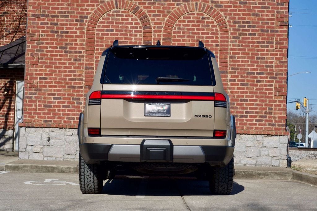 2024 Lexus GX Overtrail+/Heated&CooledSeats/HeadsUpDisplay/LaneKeepAssist - 22969742 - 5