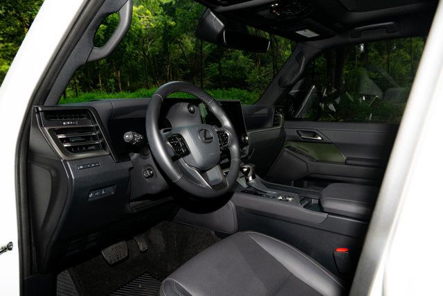 2024 Lexus GX Overtrail/Heated&CooledSeats/TrafficJamAssist/BlindSpot/LaneKeep - 23057284 - 34
