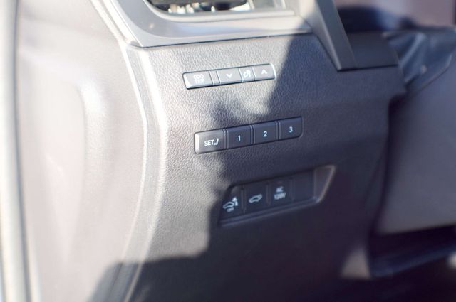 2024 Lexus GX Premium+/ColdAreaPkg/HeadsUpDisplay/TrafficJamAssist/NAV - 22972649 - 30