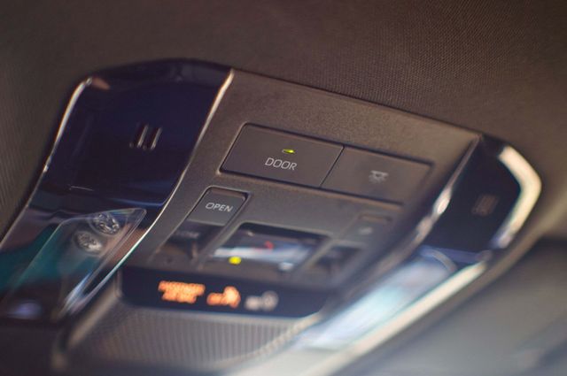 2024 Lexus GX Premium+/ColdAreaPkg/HeadsUpDisplay/TrafficJamAssist/NAV - 22972649 - 32