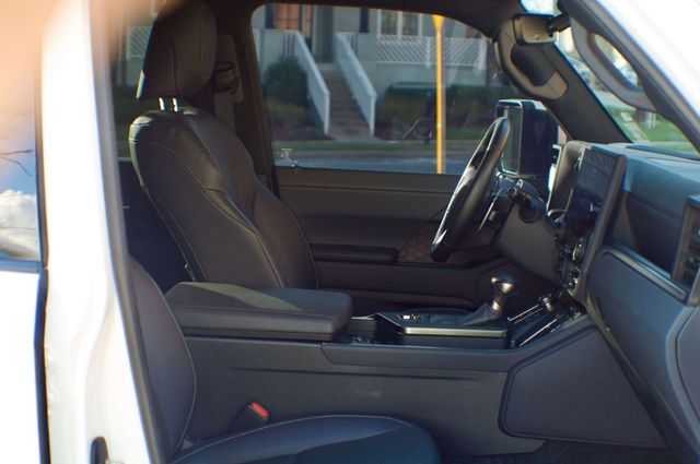 2024 Lexus GX Premium+/ColdAreaPkg/HeadsUpDisplay/TrafficJamAssist/NAV - 22972649 - 38