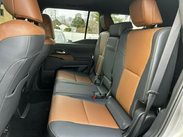 2024 Lexus GX Premium+/HeadsUpDisplay/ColdAreaPkg/TrafficJamAssist/NAV - 22972387 - 12