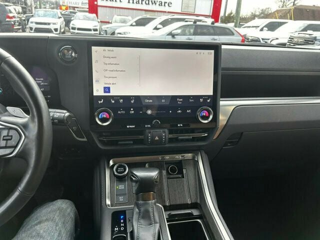2024 Lexus GX Premium+/HeadsUpDisplay/ColdAreaPkg/TrafficJamAssist/NAV - 22972387 - 26