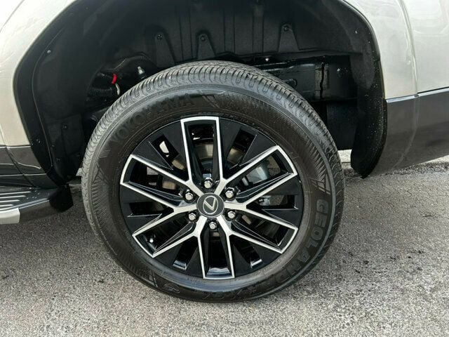 2024 Lexus GX Premium+/HeadsUpDisplay/ColdAreaPkg/TrafficJamAssist/NAV - 22972387 - 31