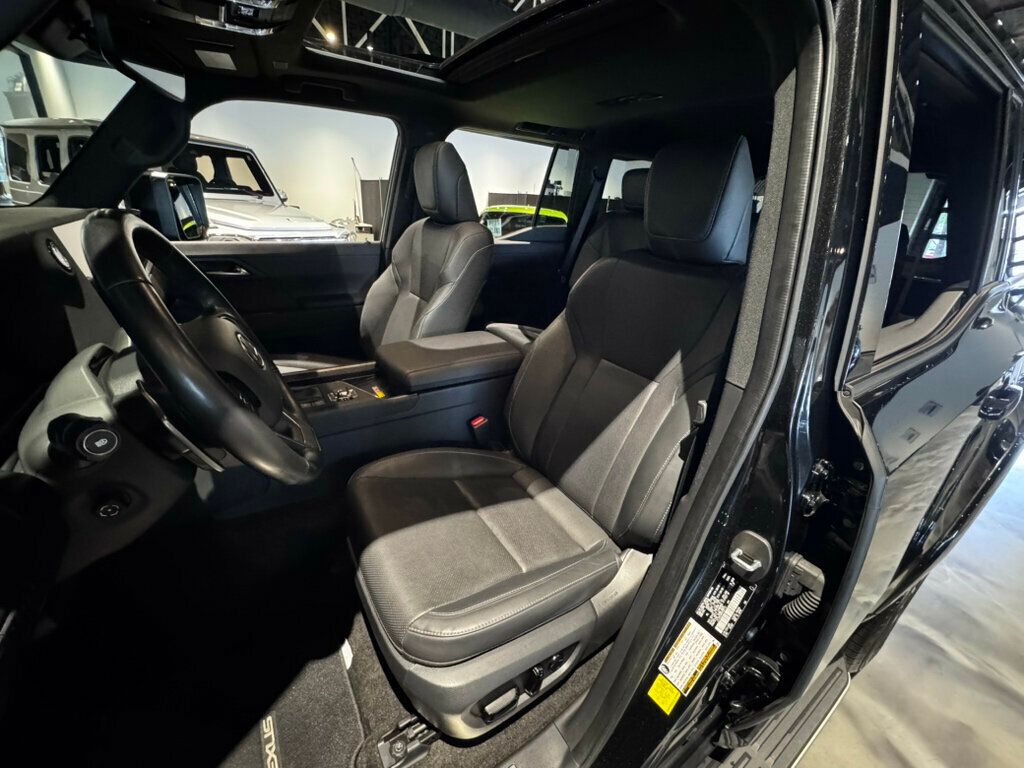 2024 Lexus GX Premium+/HeadUpDisplay/Htd&CldSeats/TrafficJamAssist/MoonRoof - 23020174 - 10