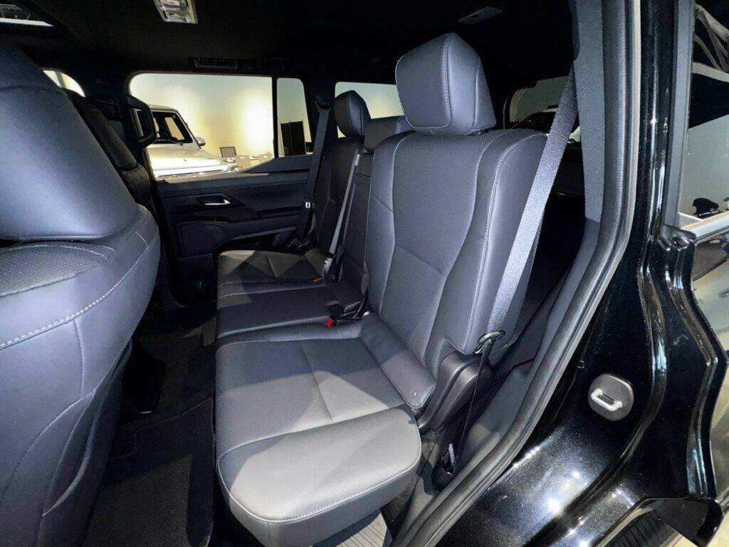 2024 Lexus GX Premium+/HeadUpDisplay/Htd&CldSeats/TrafficJamAssist/MoonRoof - 23020174 - 19