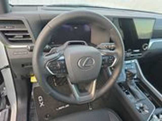 2024 Lexus GX Premium/Heated&Cooled Seats/3rd Row/Blind Spot/Cold Area Pkg/NAV - 22715366 - 10