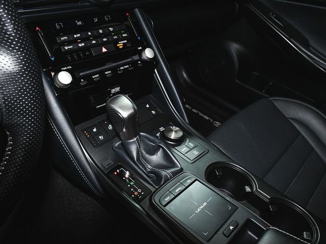 2024 Lexus IS 350 F SPORT - 23025857 - 38