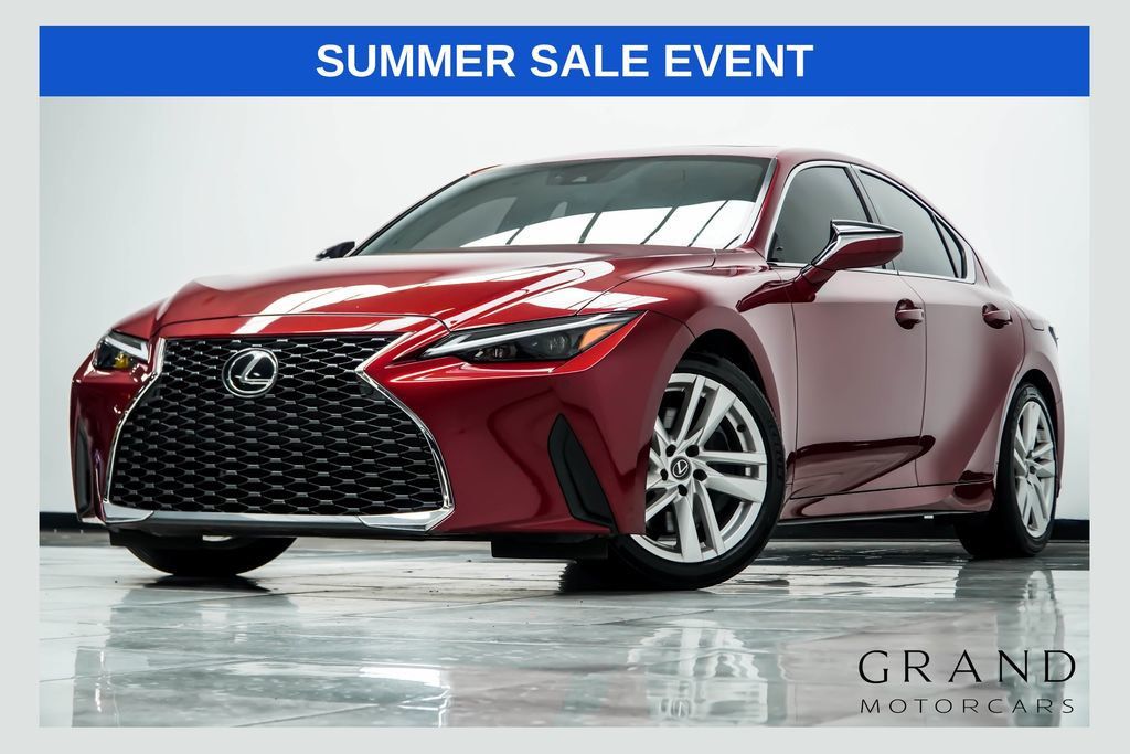 Lexus IS