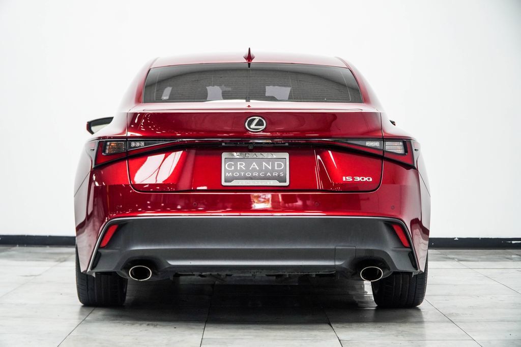 Lexus IS photo 12