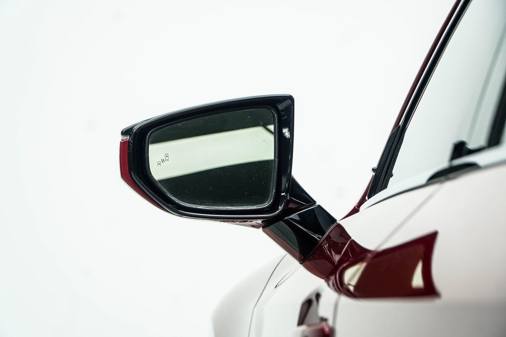 Lexus IS photo 15