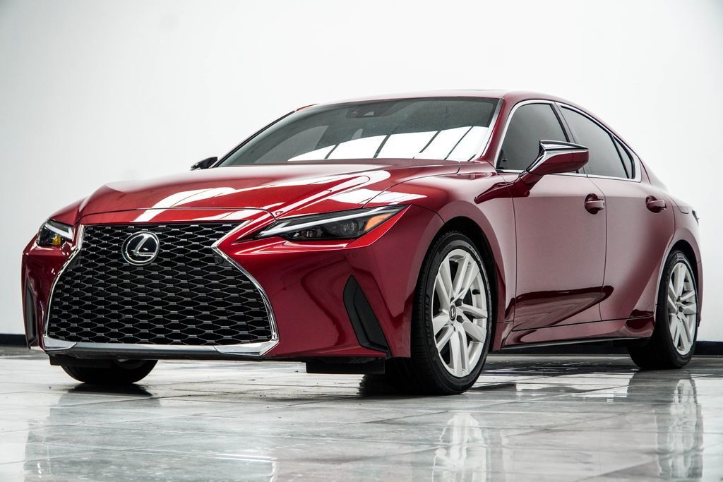 Lexus IS photo 9