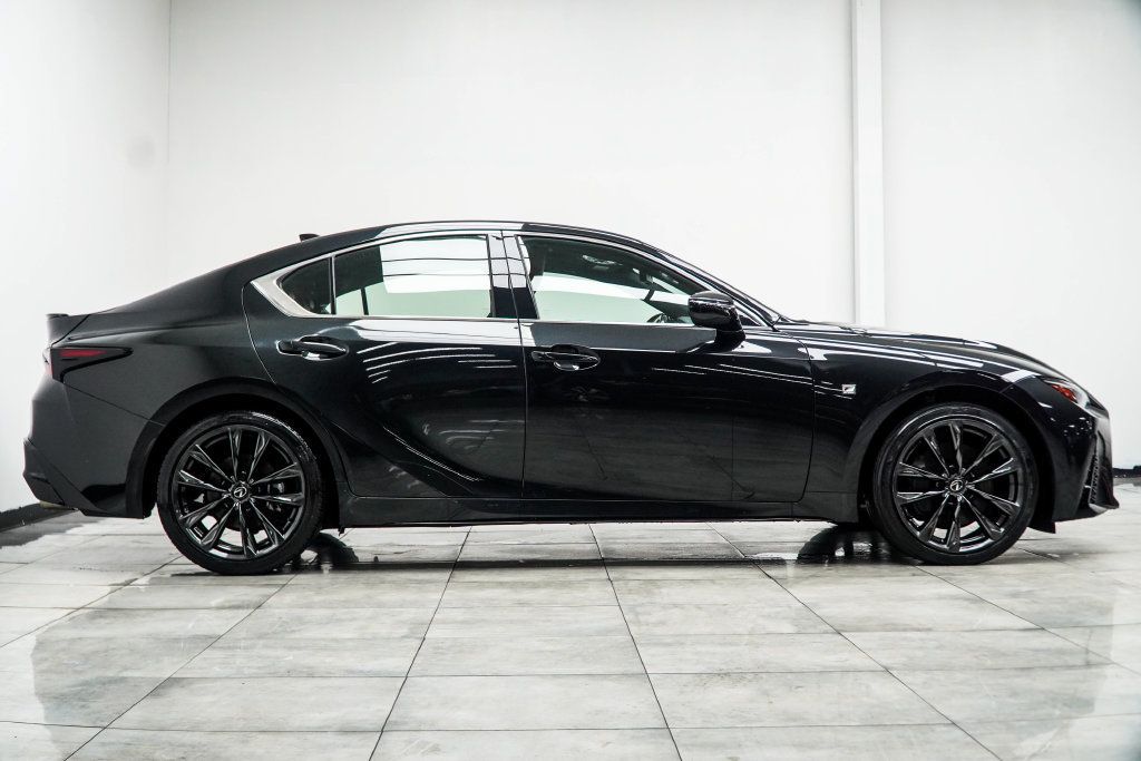 Lexus IS350 photo 7
