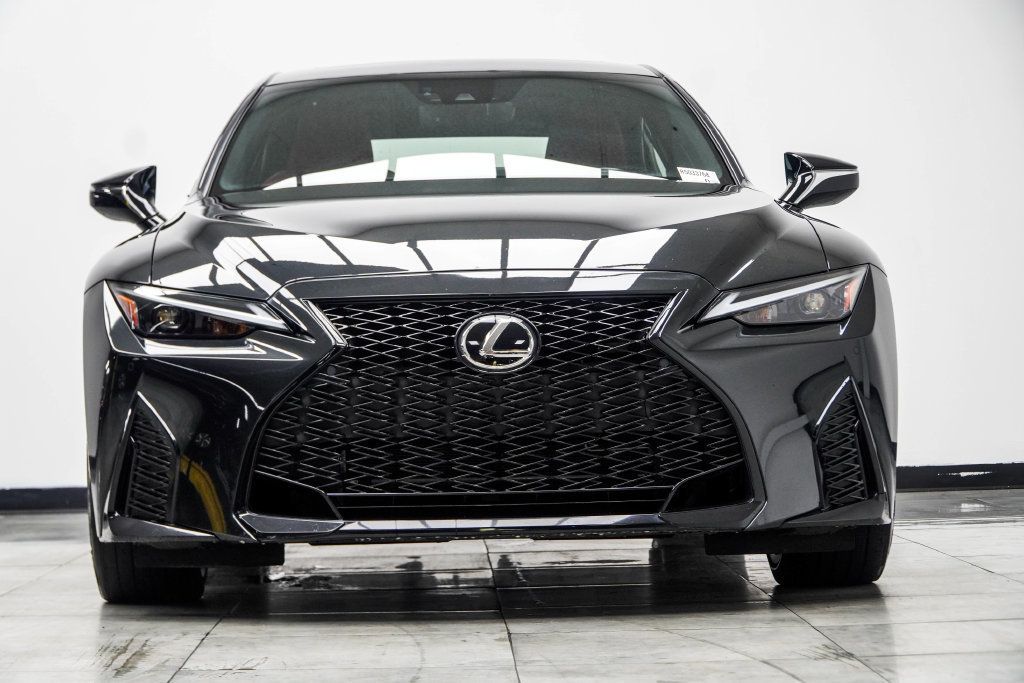 Lexus IS350 photo 8