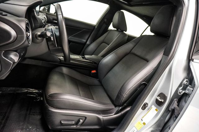 2024 Lexus IS IS 350 F SPORT Design RWD - 23024120 - 5