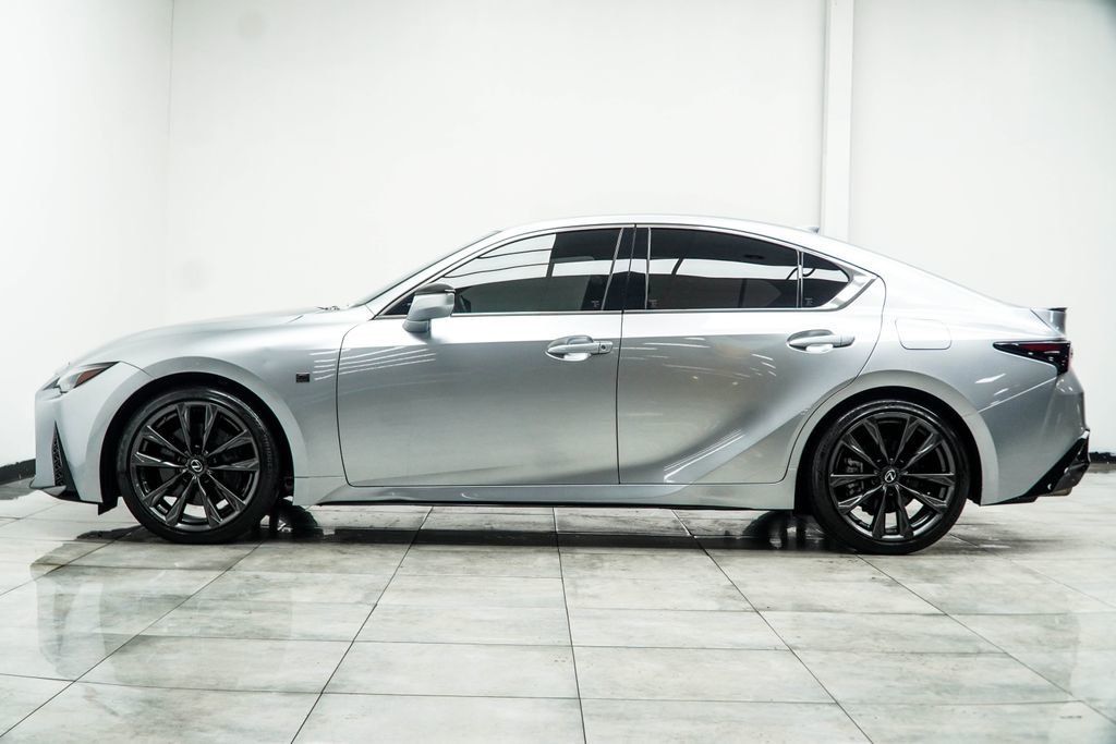Lexus IS photo 10