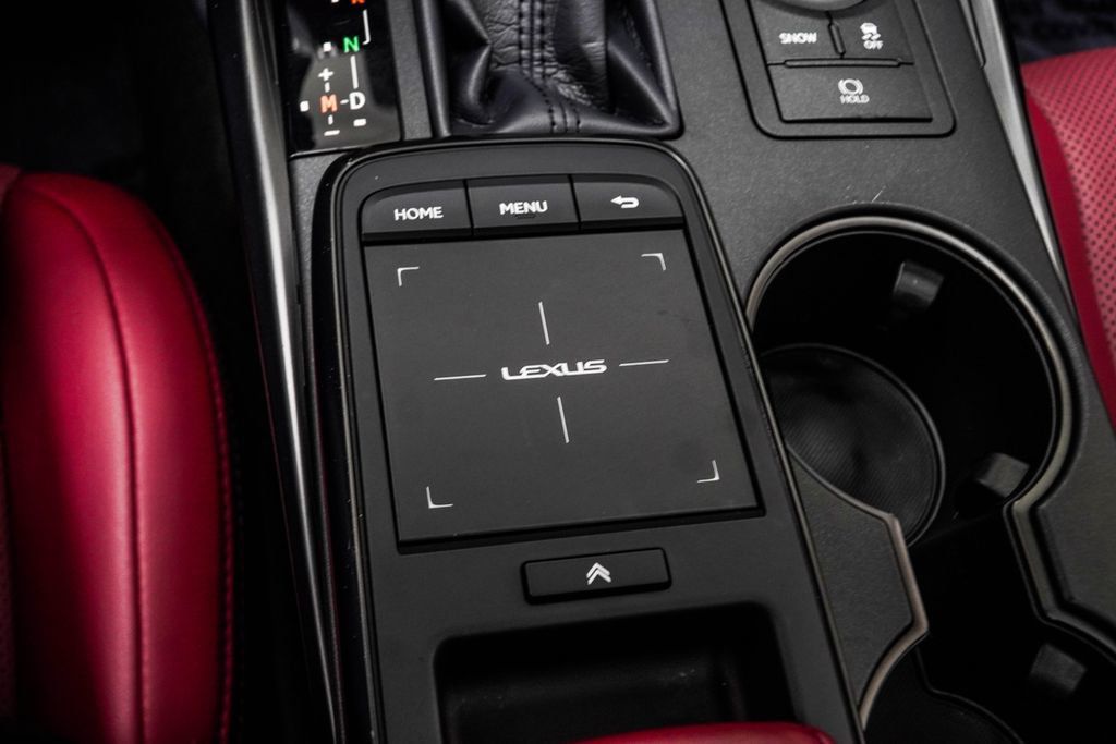 Lexus IS photo 21
