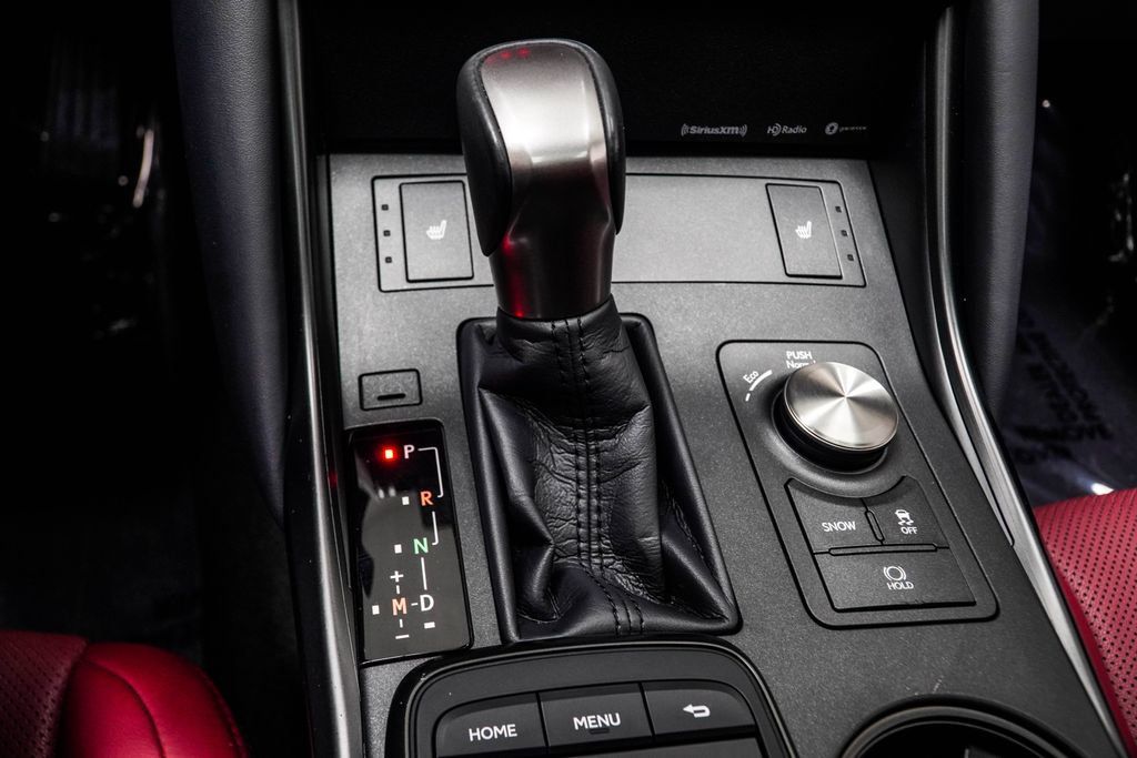 Lexus IS photo 23