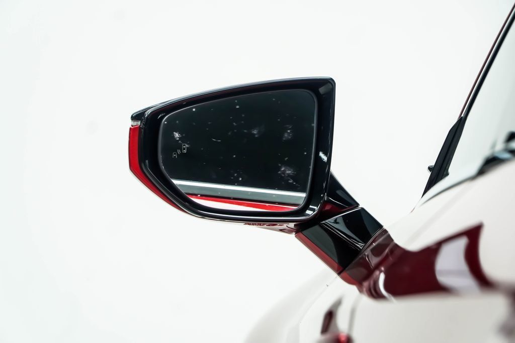 Lexus IS photo 16