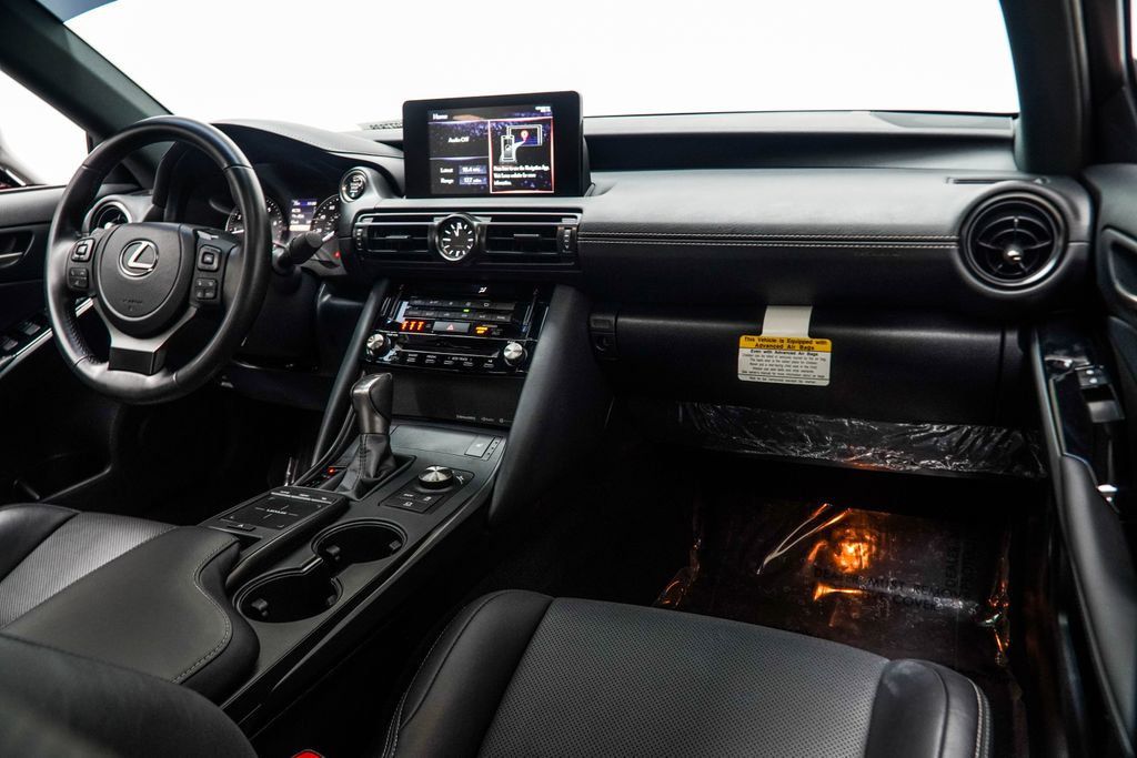 Lexus IS photo 20