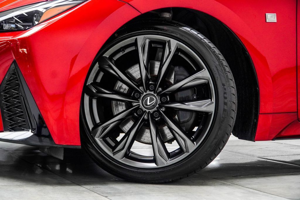 Lexus IS photo 7