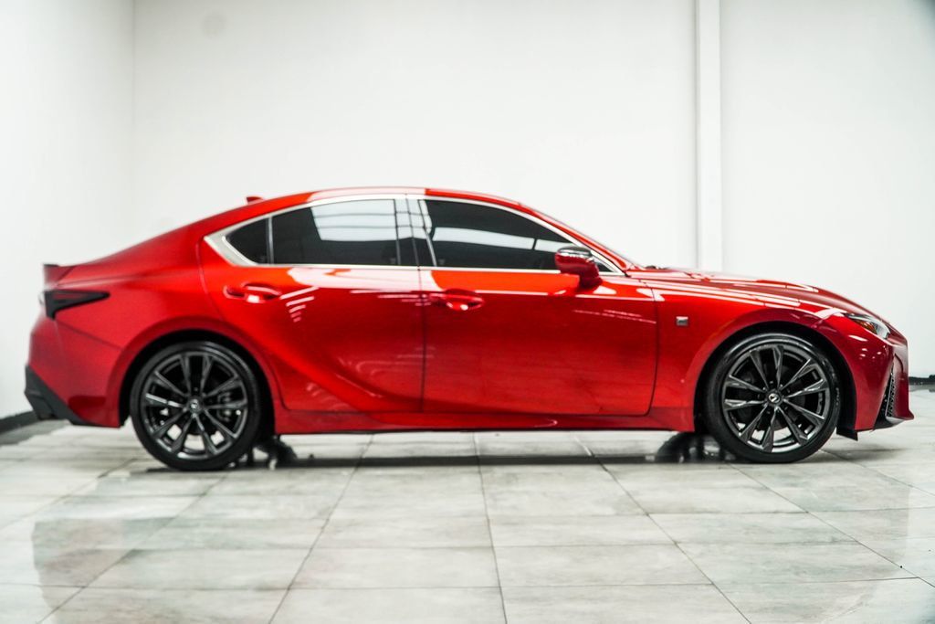 Lexus IS photo 8