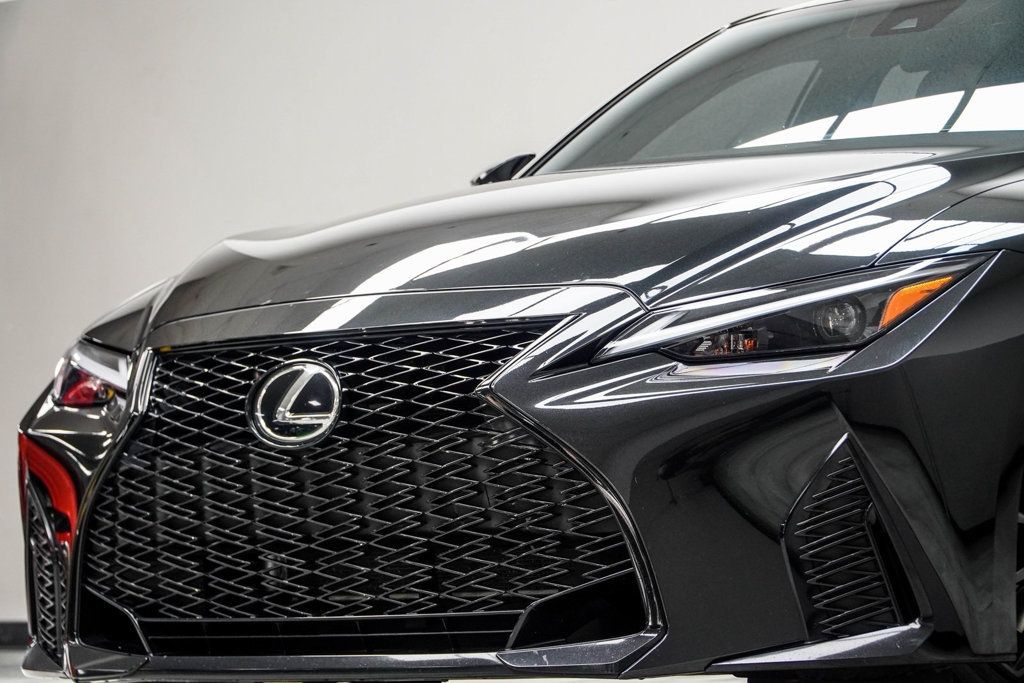2024 Lexus IS 350 F SPORT photo 2