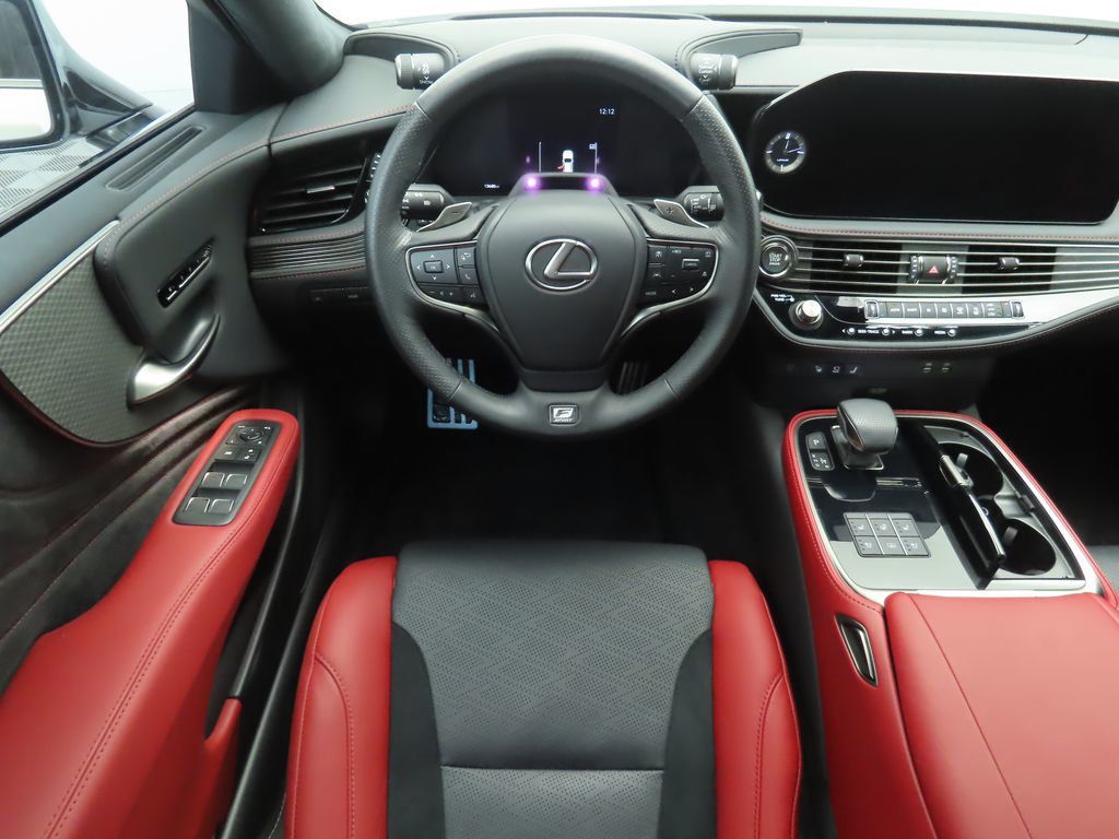 2024 Lexus LS 500 F SPORT photo 10