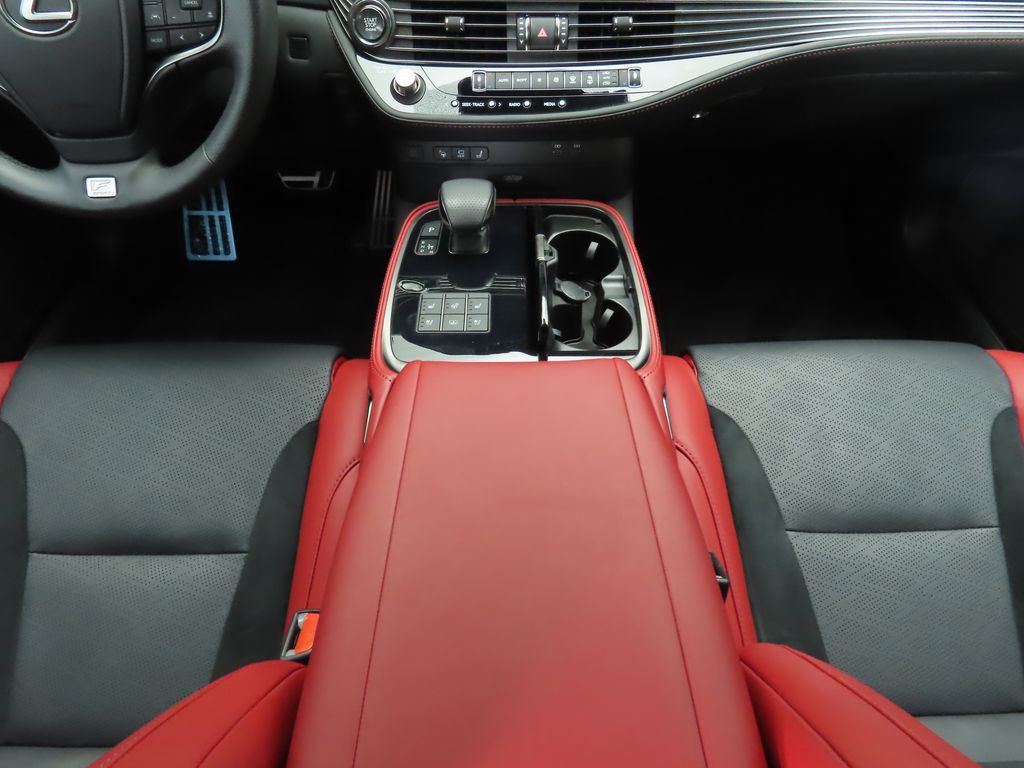 2024 Lexus LS 500 F SPORT photo 16