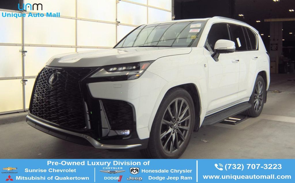 2024 Lexus LX 600 F SPORT - 22997780 | Video 1