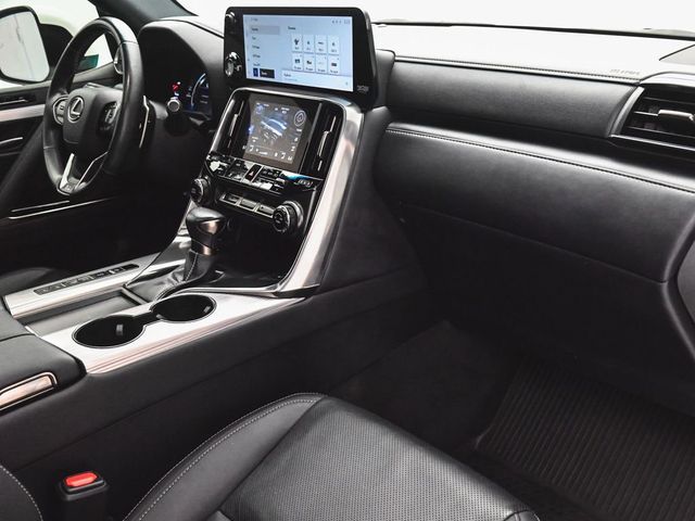 2024 Lexus LX 600 F SPORT - 23019941 - 36