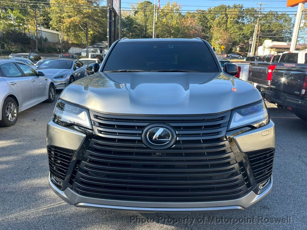 2024 Lexus LX 600 Luxury photo 2