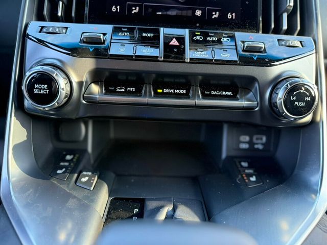 2024 Lexus LX LX 600 Premium 4WD - 22987155 - 17