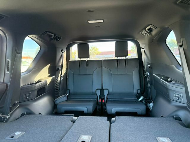 2024 Lexus LX LX 600 Premium 4WD - 22987155 - 8