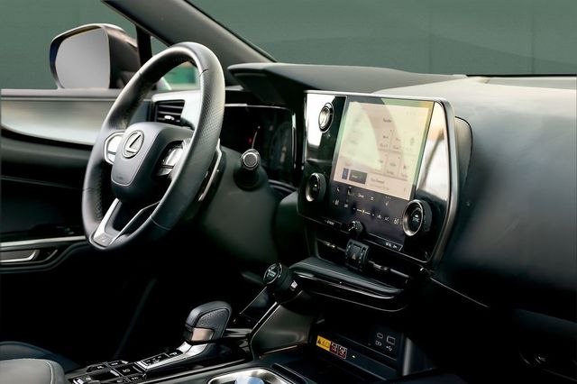 2024 Lexus NX NX 350 F SPORT Handling AWD - 23013352 - 19