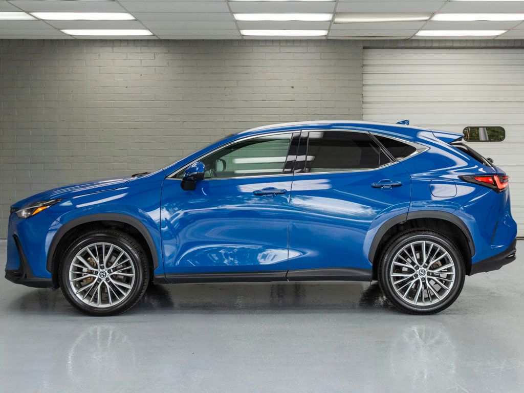 2024 Lexus NX 350h Luxury AWD photo 4