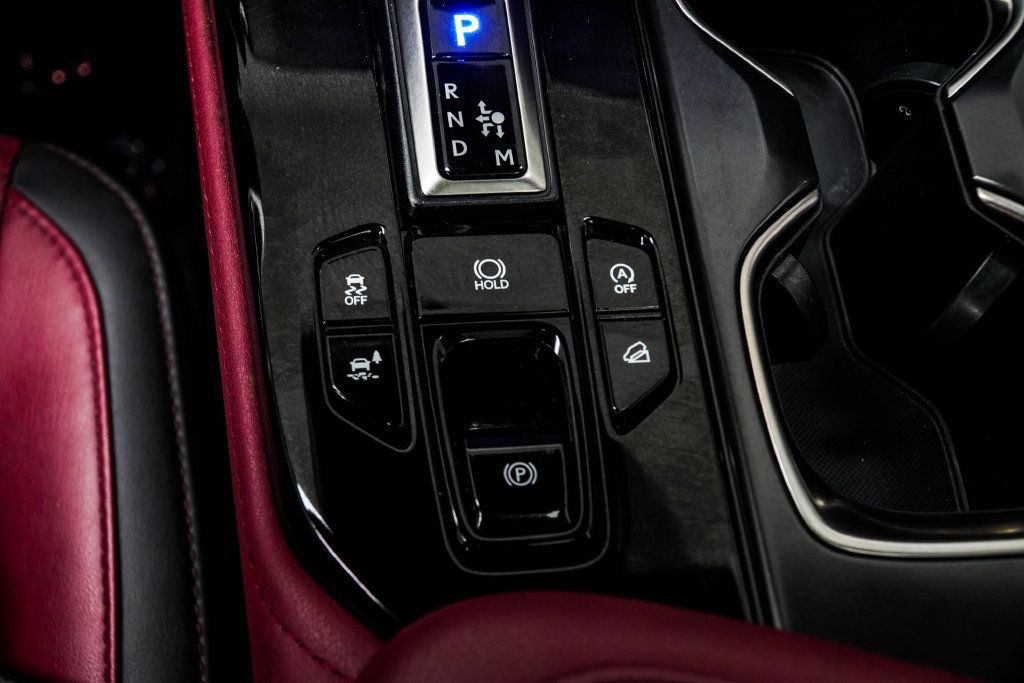 Lexus NX photo 23