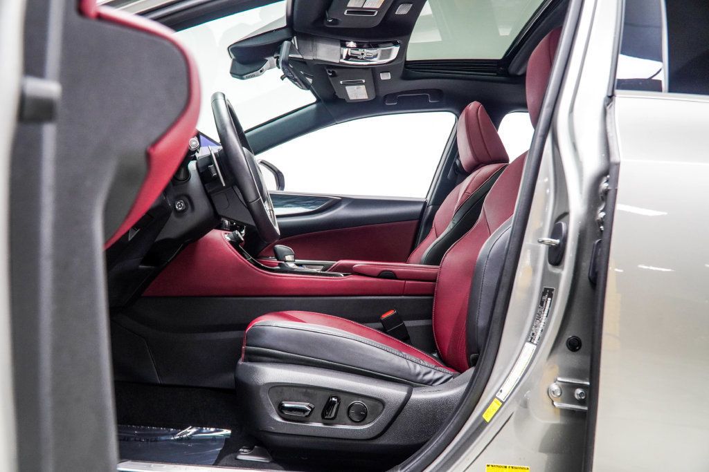 Lexus NX photo 38