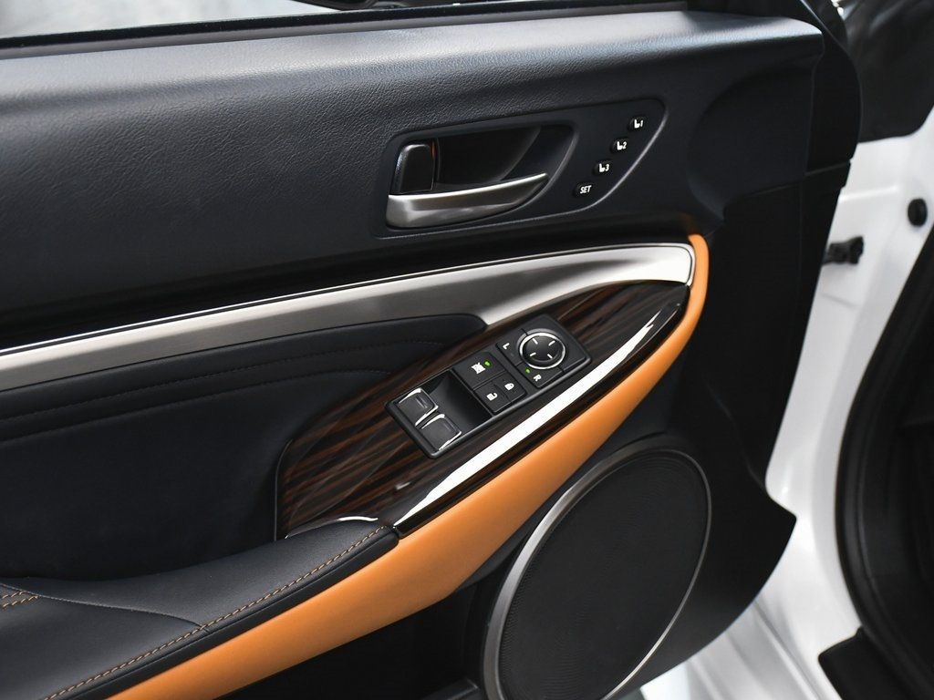 2024 Lexus RC 350 photo 10
