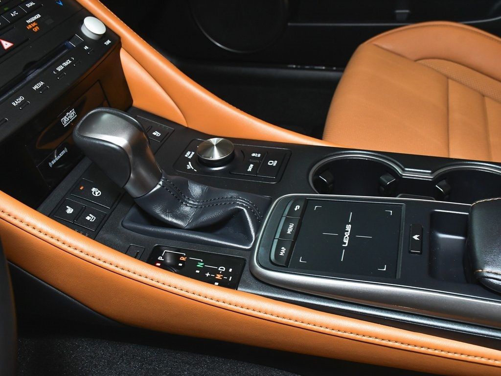 2024 Lexus RC 350 photo 39