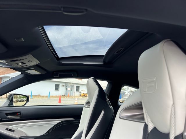 2024 Lexus RC F RWD - 23014625 - 32