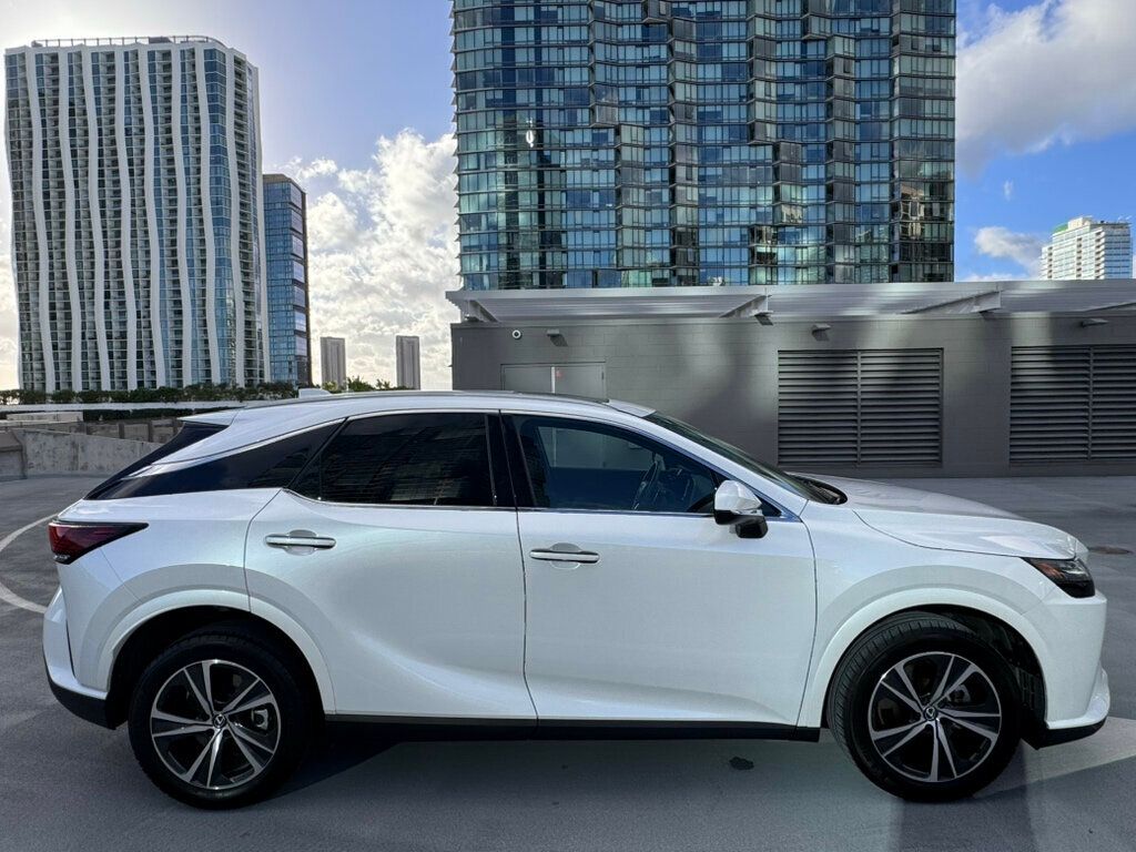 2024 Lexus RX 1-Owner, Technology Package, Balance of factory warranty! - 23032847 - 10
