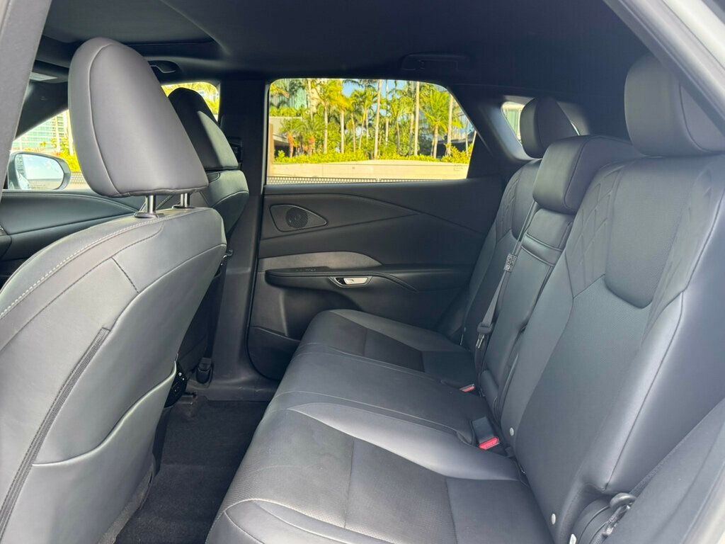 2024 Lexus RX 1-Owner, Technology Package, Balance of factory warranty! - 23032847 - 17