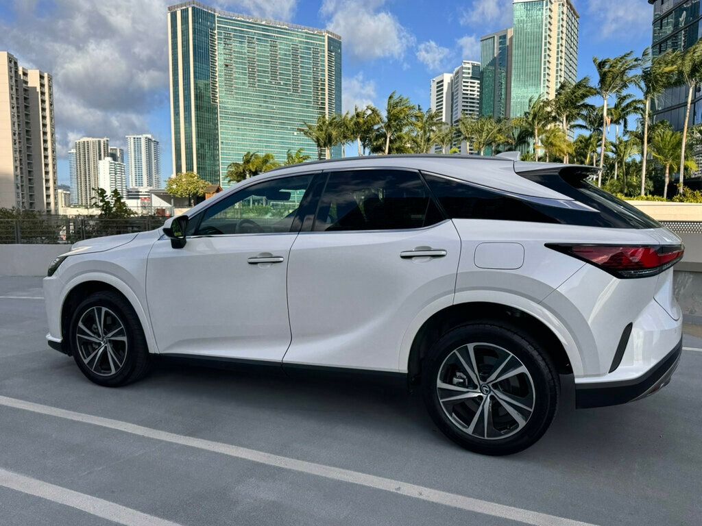 2024 Lexus RX 1-Owner, Technology Package, Balance of factory warranty! - 23032847 - 25