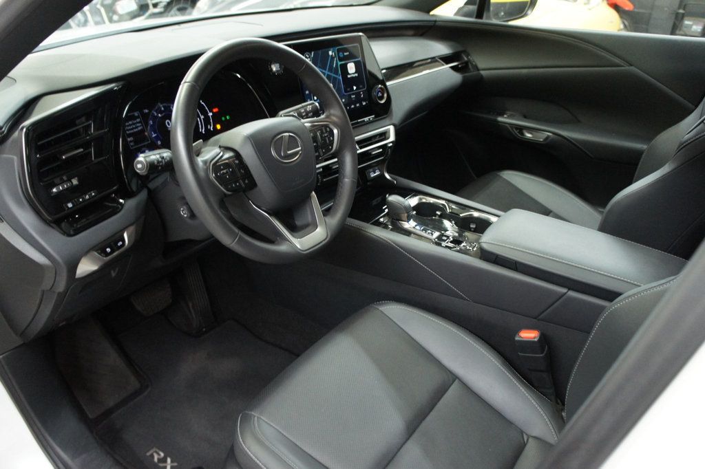 2024 Lexus RX 1-Owner, Technology Package, Balance of factory warranty! - 23032847 - 29