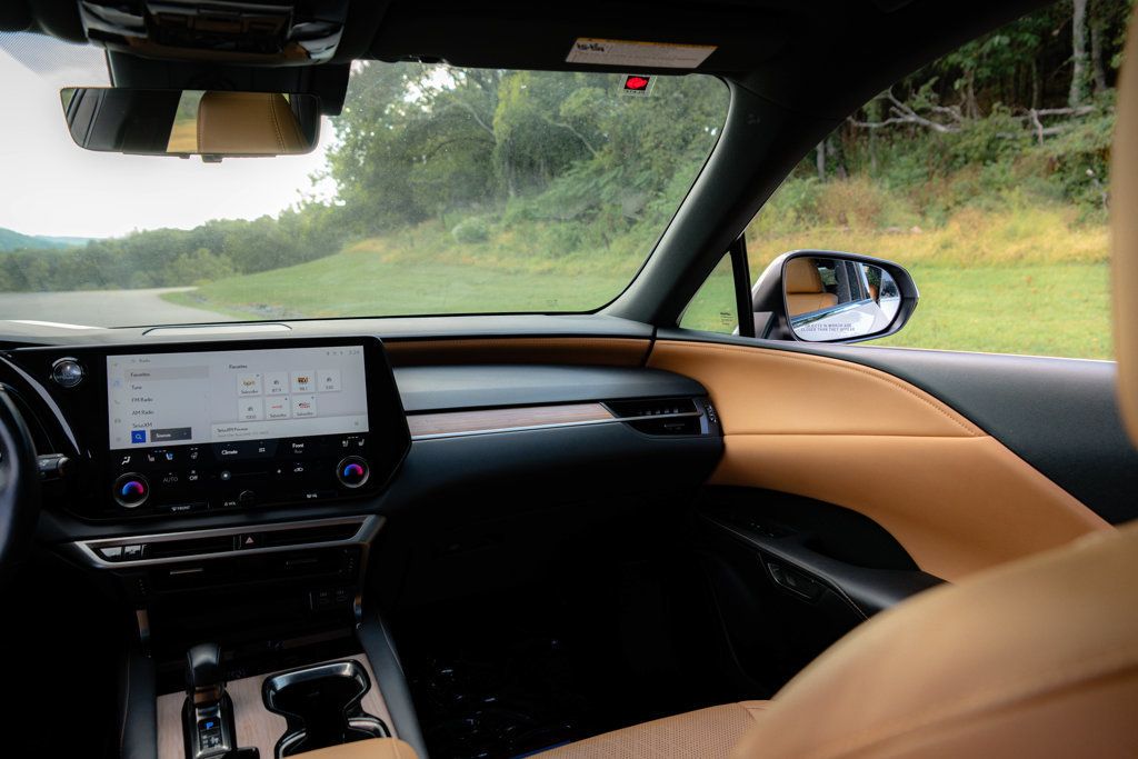 2024 Lexus RX PremiumPlus/ColdAreaPkg/TechnologyPkg/Heated&CooledSeats/NAV - 23072428 - 10