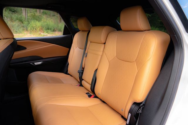 2024 Lexus RX PremiumPlus/ColdAreaPkg/TechnologyPkg/Heated&CooledSeats/NAV - 23072428 - 13