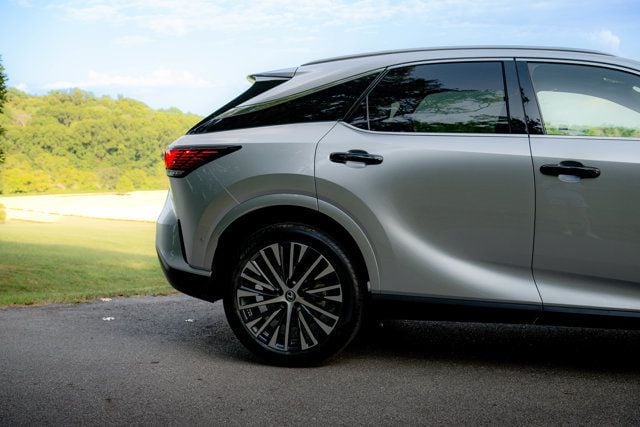 2024 Lexus RX PremiumPlus-FWD/ColdAreaPkg/TrafficJamAssist/Heated&CooledSeats - 23072920 - 2
