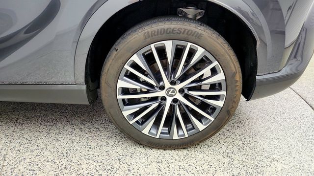 2024 Lexus RX RX 350 FWD w/ 21'' Wheels & Panoramic View Monitor - 23041088 - 8
